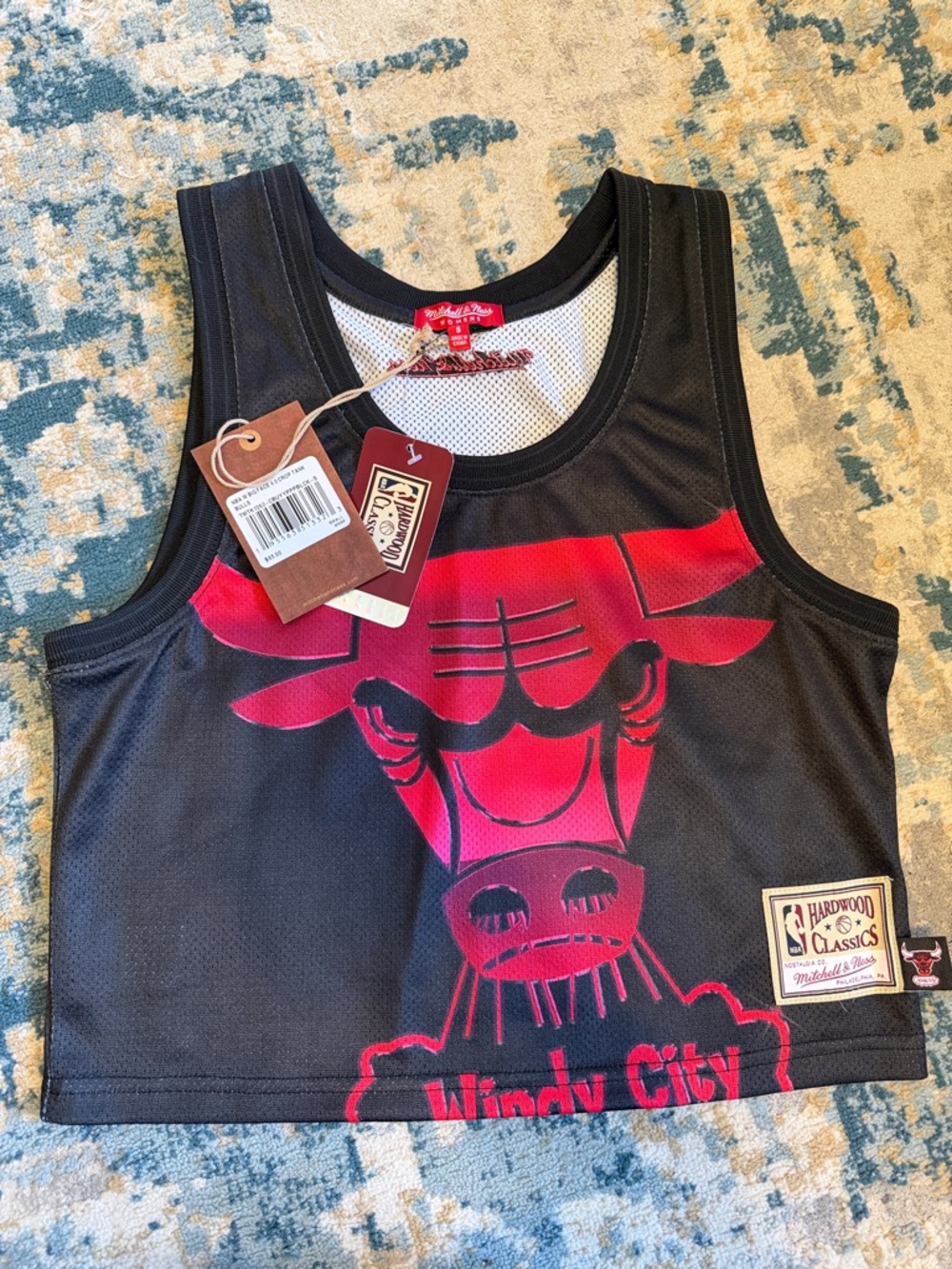 Chicago Bulls Black & Red Women’s Crop Tank